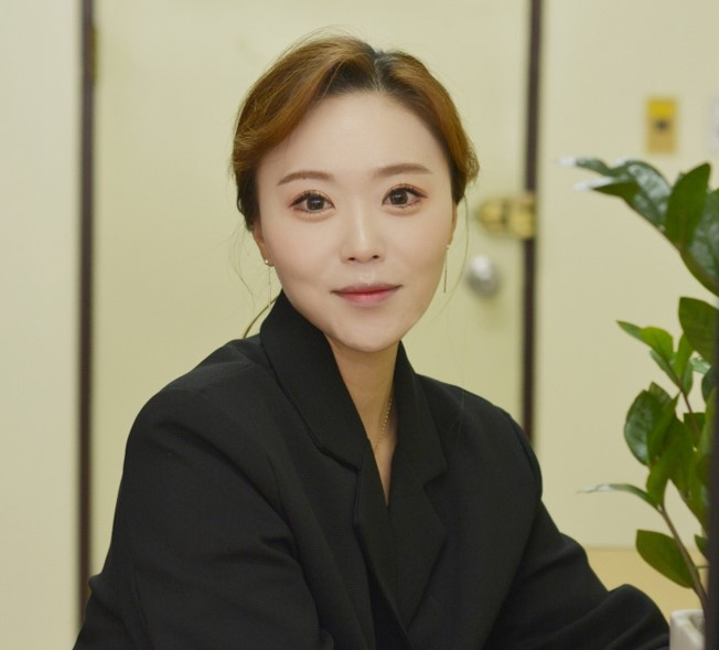 Ahn, Eun Hee 사진